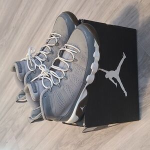 Air Jordan 9 Reto (2012)